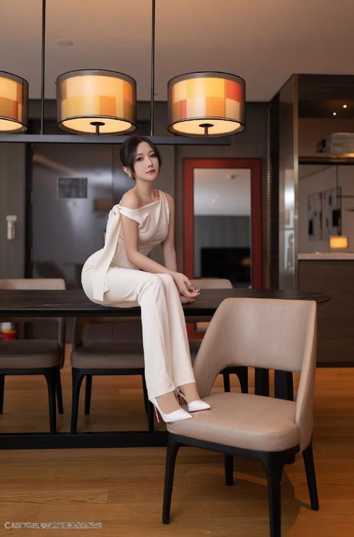 男友出轨富婆